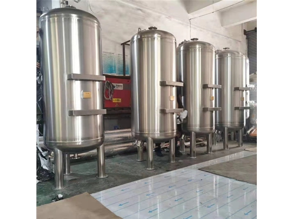 304/316不銹鋼多介質(zhì)過(guò)濾罐